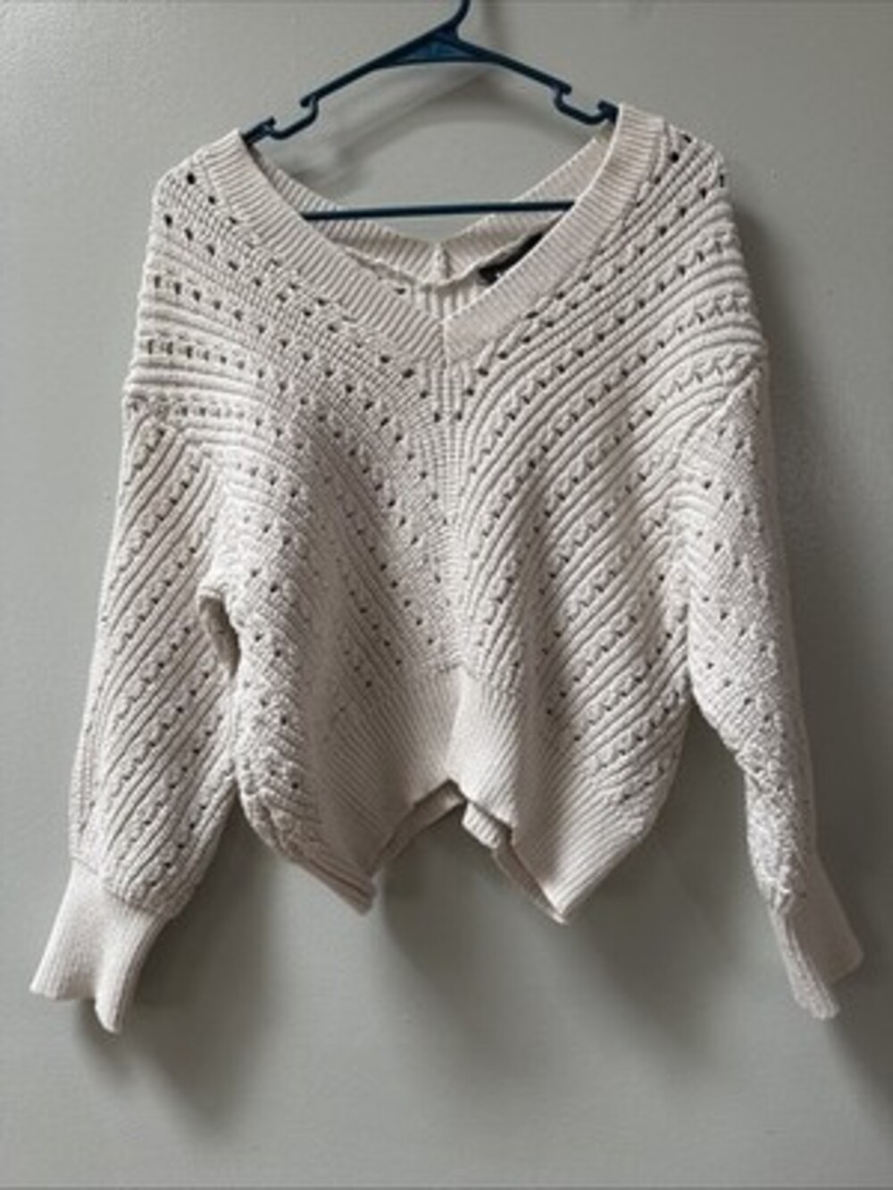 Express V-neck Off White Sweater Medium open crochet cropped 90s Retro Y2K